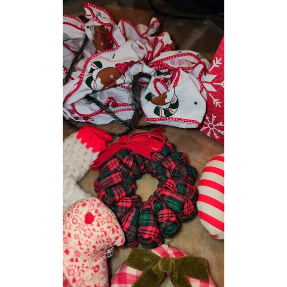 Vintage Handmade Christmas Ornaments Set - 16 Pieces Fabric & Wood Red & White - Picture 4 of 11